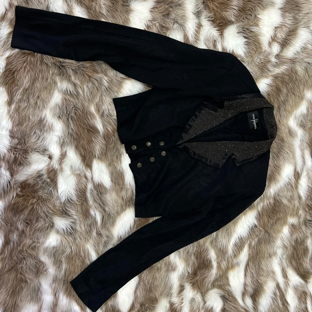 JOHN ROBERTS - Picture 2 of 8